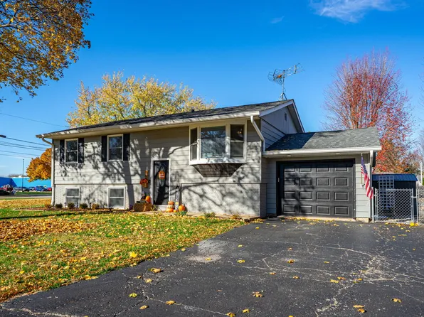 102 6th Ave, Marengo, IL 60152