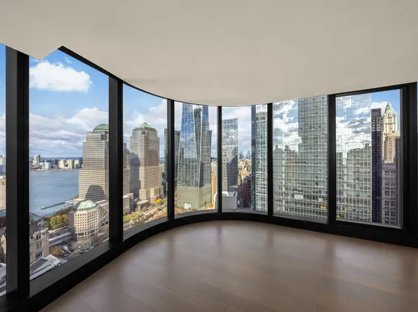 125 Greenwich Street image 1 of 13