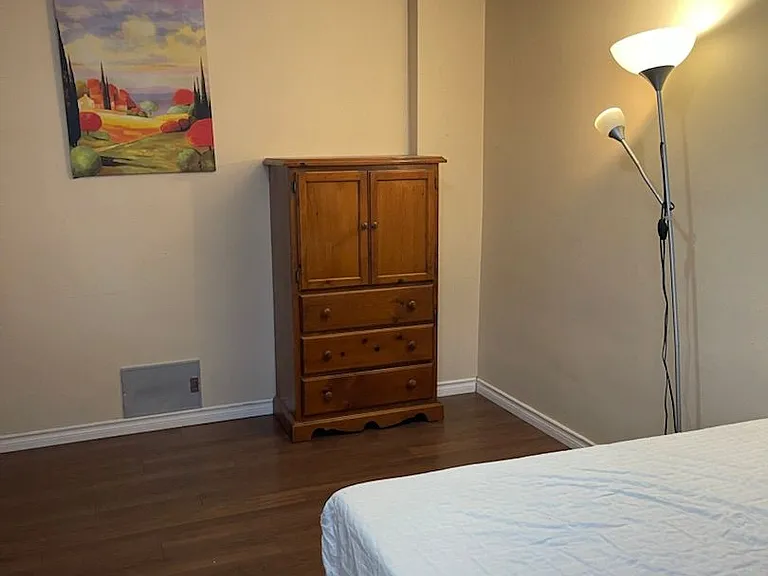 176 Fennell Ave E #2 — Photo 13