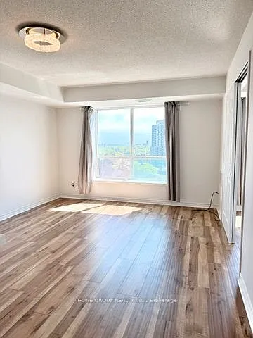 51 Baffin Ct #817 — Photo 4