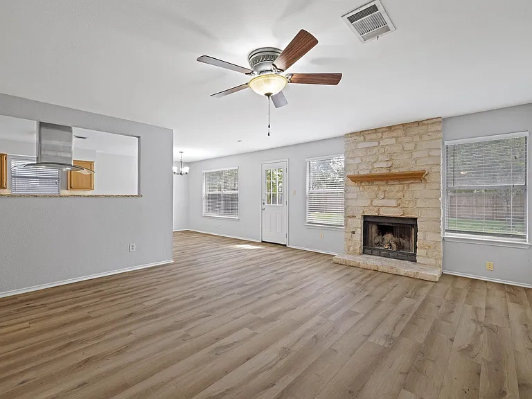 8413 Priest River Dr — Photo 10