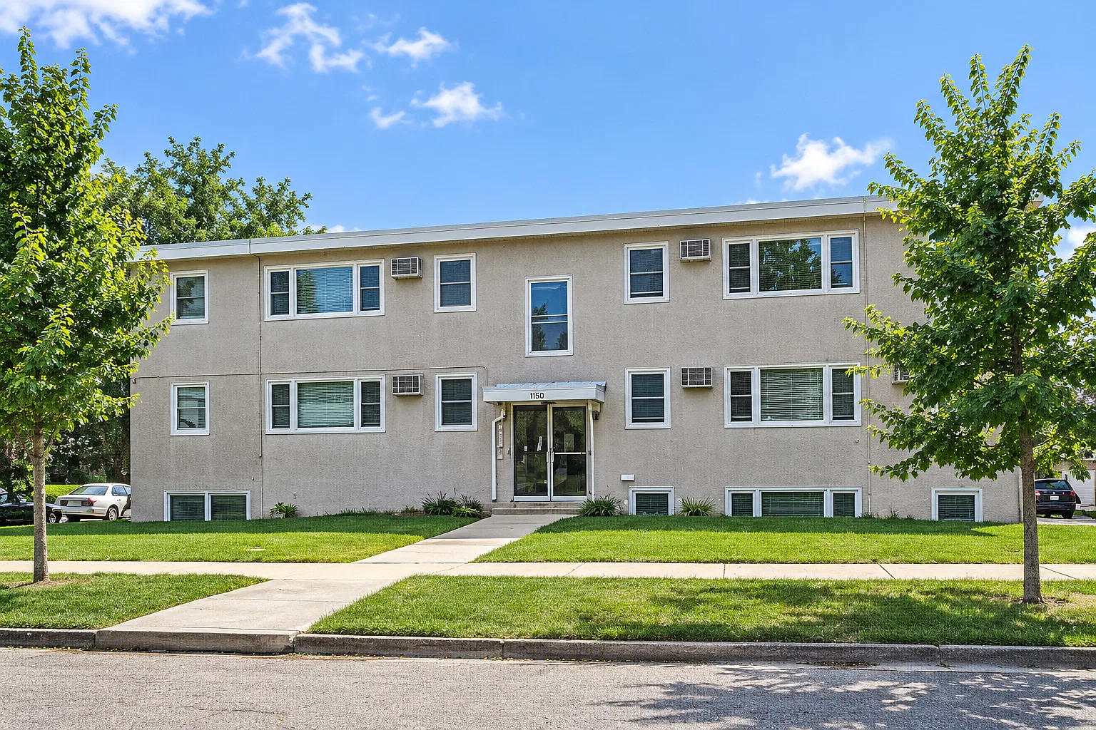 1 bed, $949 — Photo 2