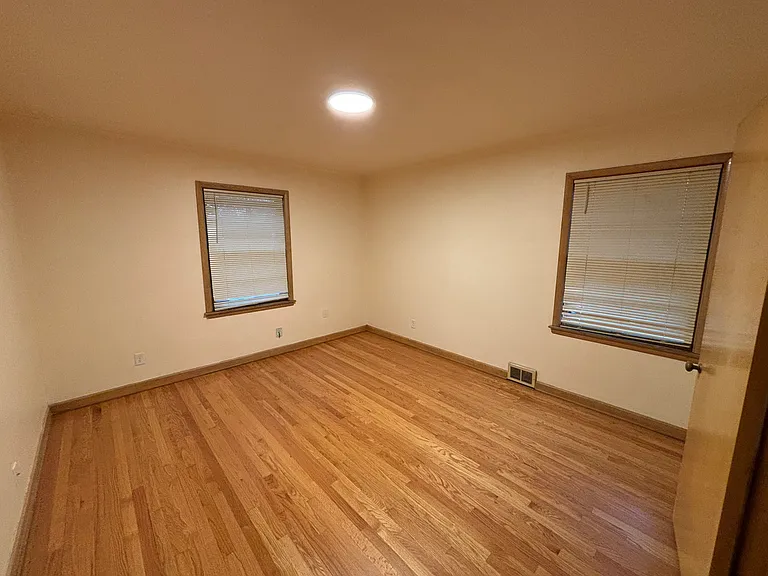 8708 W Burleigh St #4 — Photo 9