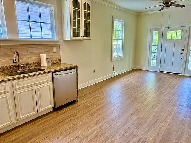 4430 Elba St — Photo 10