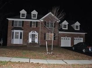 3 Vista Ct, East Brunswick, NJ 08816
