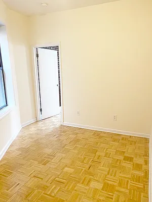 Rented by Waverly Realty Associates | media 5