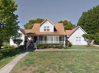 9 Middlecreek Way, Greenville, SC 29607