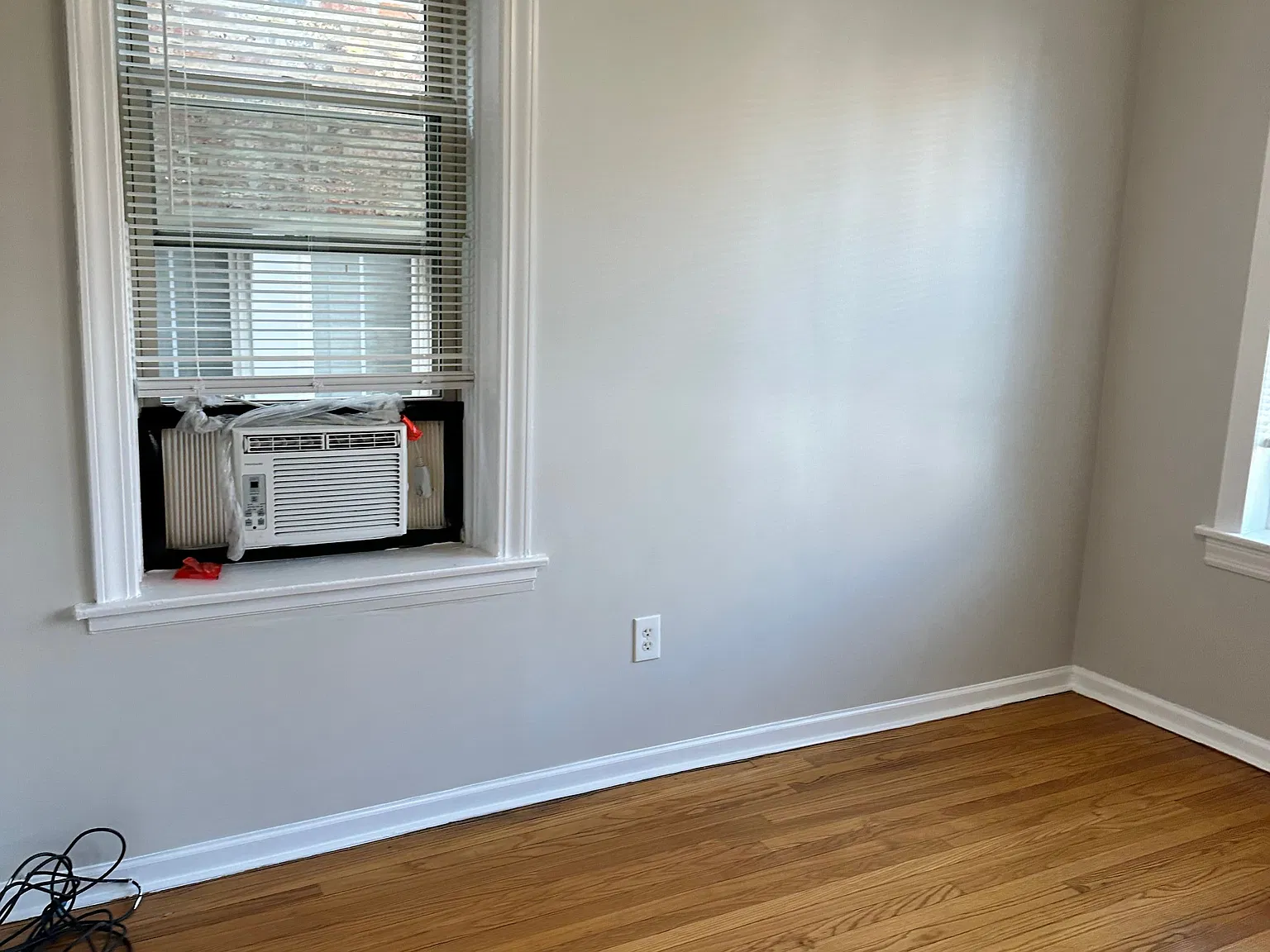 3 bed, 2.0 bath, 1750 sqft, $2,900 — Photo 2