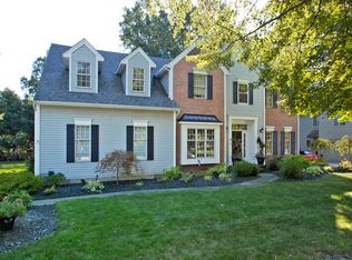 323 Regatta Dr, Avon Lake, OH 44012