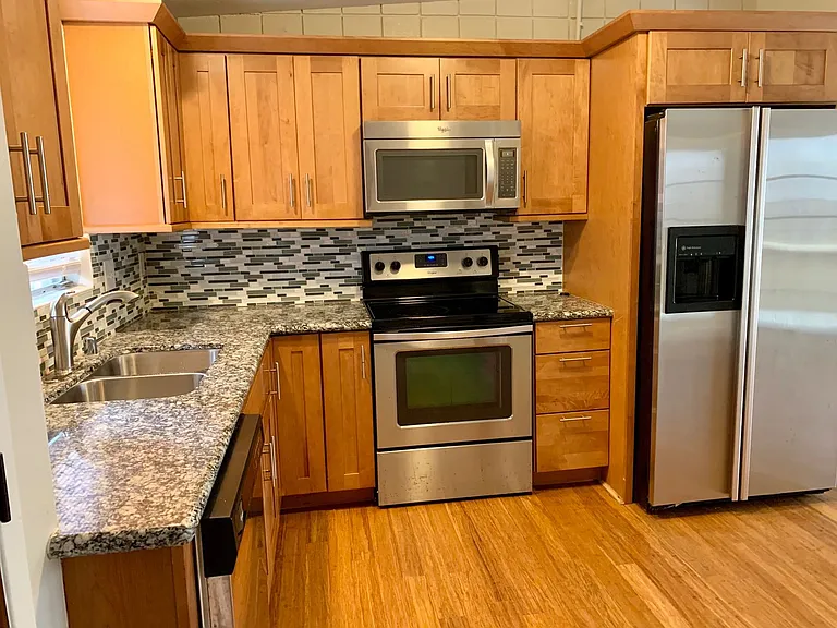 310 Avenida Santa Barbara — Photo 5