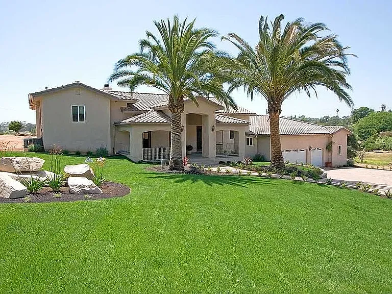 1993 Adobe Creek Ln — Photo 2