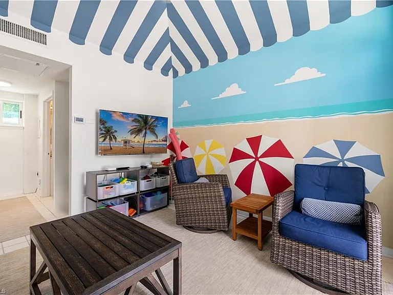 7515 Pelican Bay Blvd #Penthouse D — Photo 43
