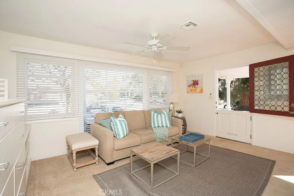 2 bed, 678 sqft, $4,000 — Photo 4