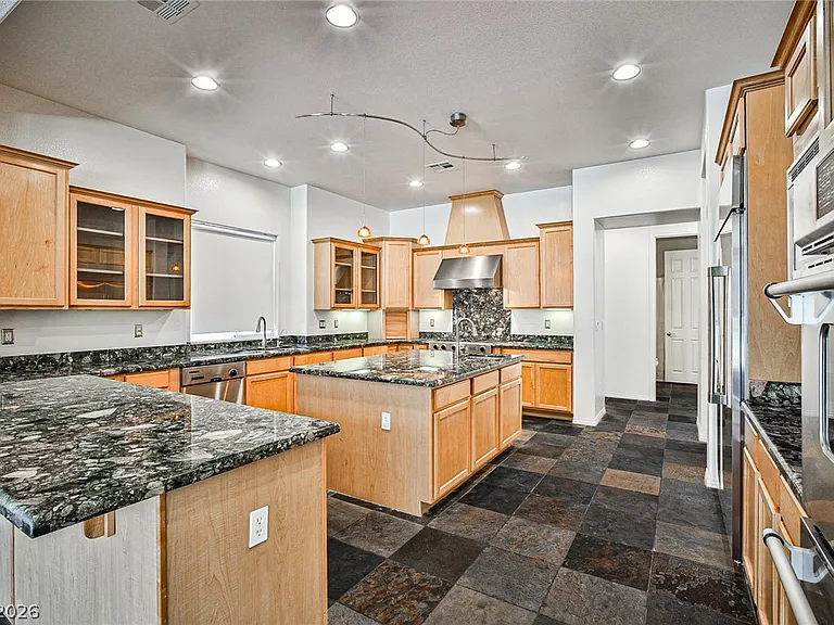 7109 Via Campanile Ave — Photo 15