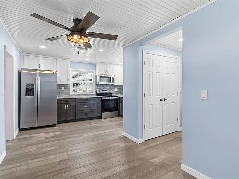 607 Manatee Ave — Photo 14
