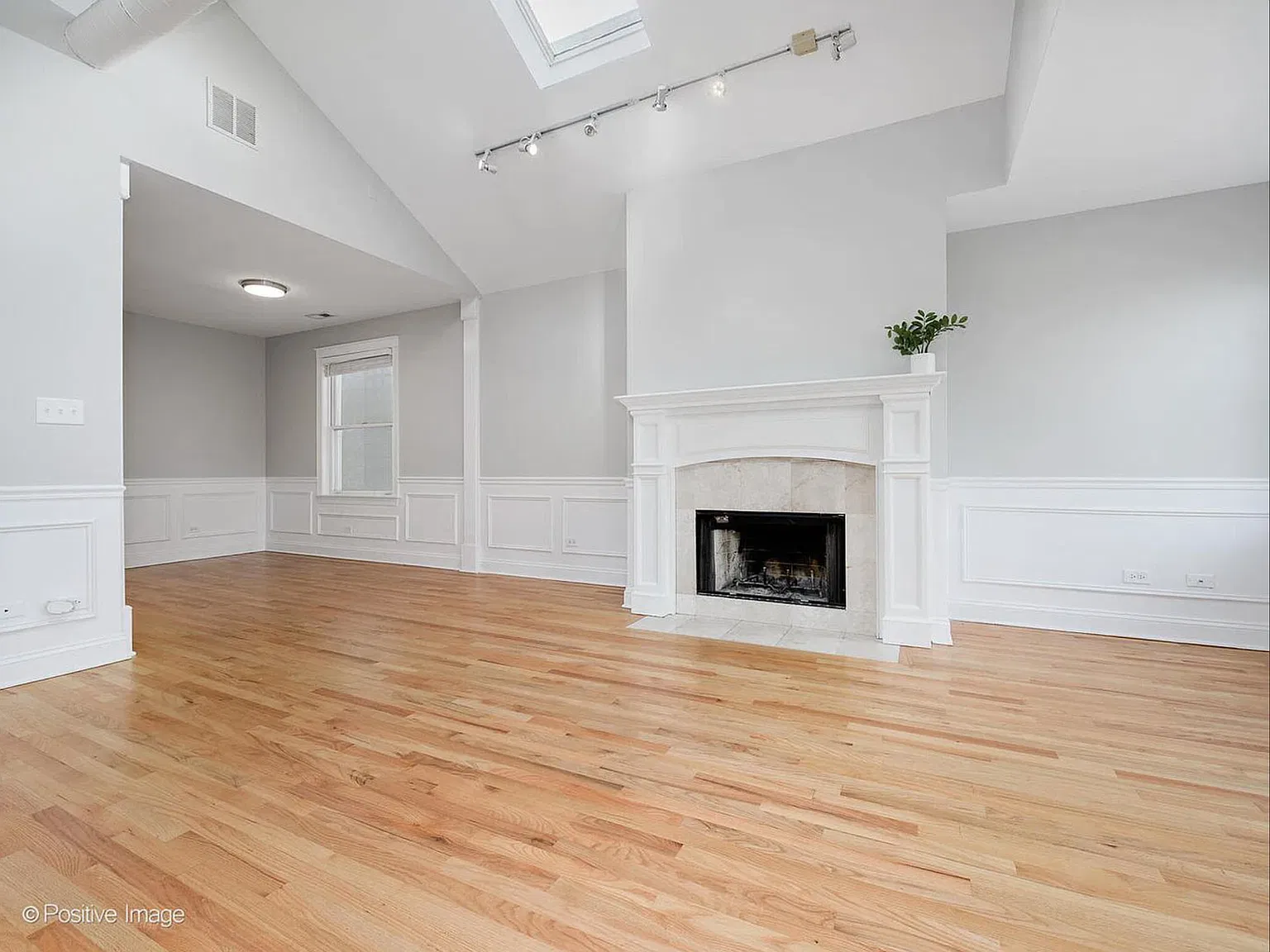 2 bed, 2.0 bath, $4,200 — Photo 3