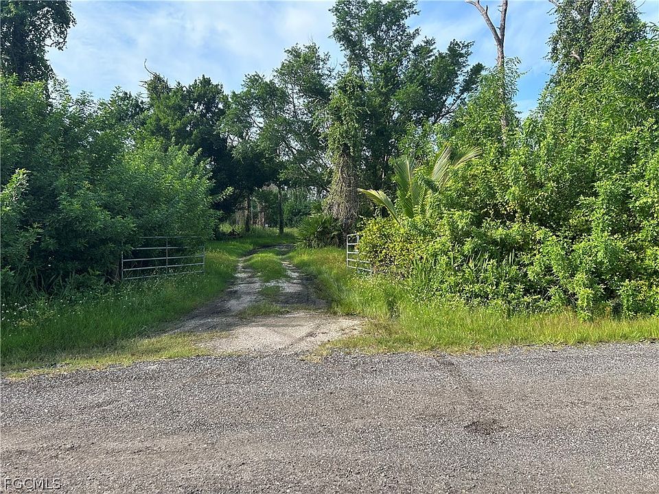 2nd image of 4291 Pine Tree Blvd