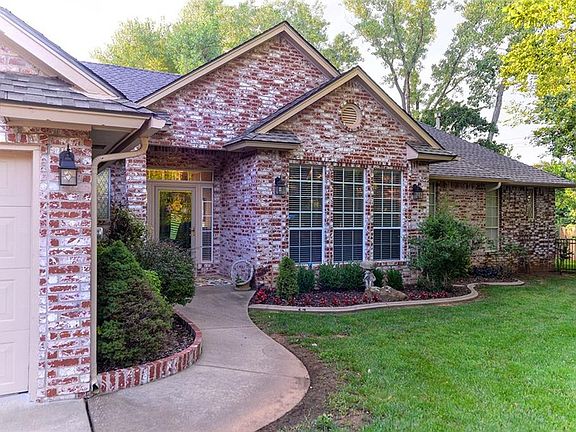 3rd image of 2700 Ashe Brooke Pl
