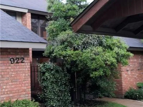 924 Retreat St E, Pineville, LA 71360