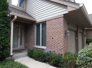 1941 Koehling Rd, Northbrook, IL 60062