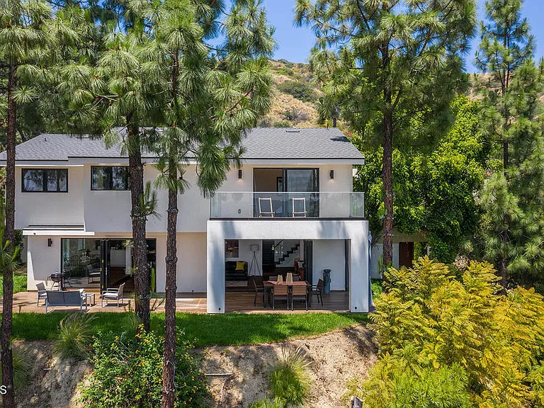 2149 Estes Rd — Photo 35