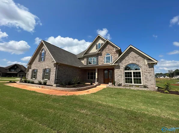200 Maple Branch Ct, Meridianville, AL 35759