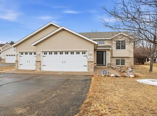 105 Iris Ln NE, Saint Joseph, MN 56374
