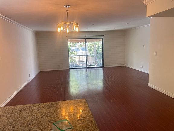 2nd image of 124 S Oakhurst Dr APT 2S