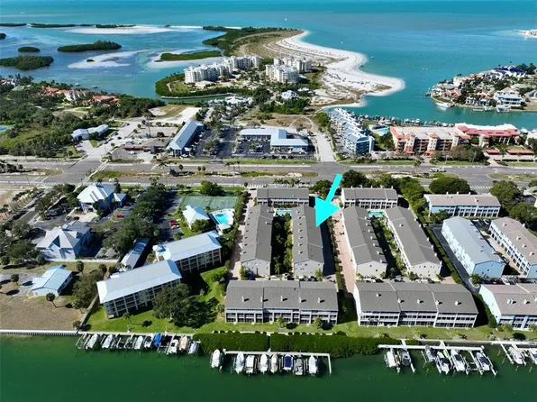 1117 Pinellas Bayway S APT 305, Tierra Verde, FL 33715