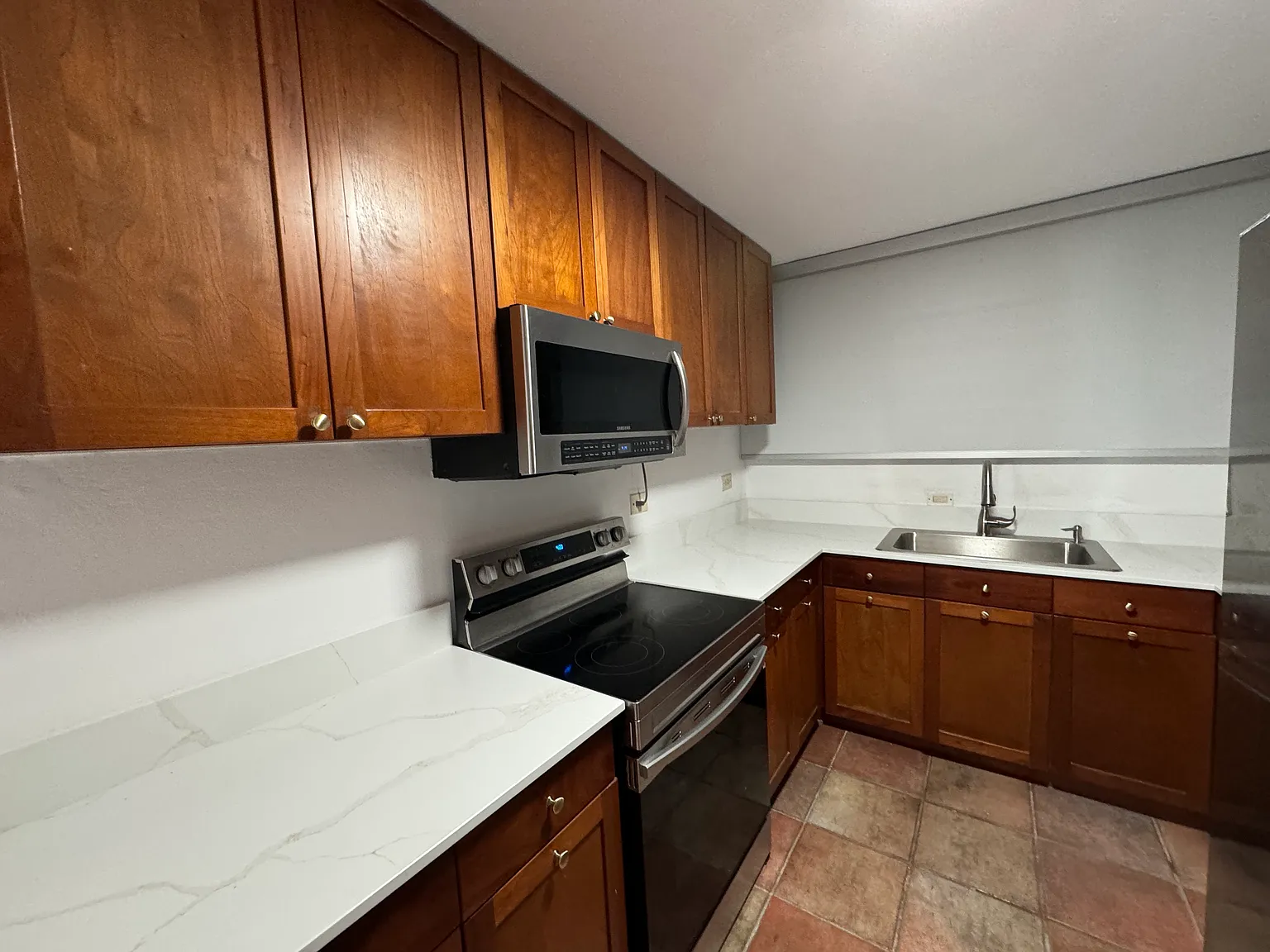 4 bed, 1450 sqft, $3,000 — Photo 3