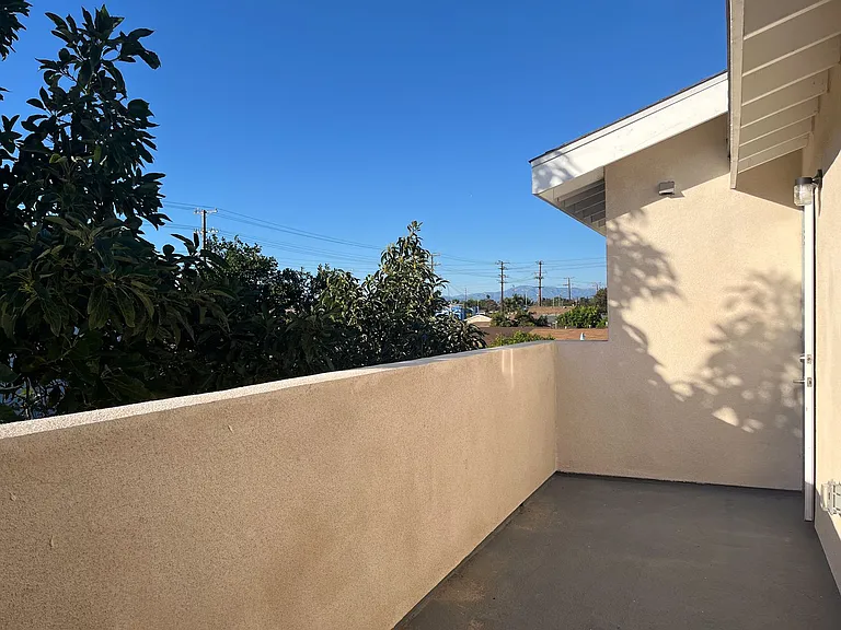 5017 Clara St — Photo 11