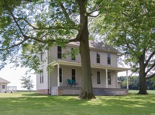 1183 E 1600 North Rd, Monticello, IL 61856