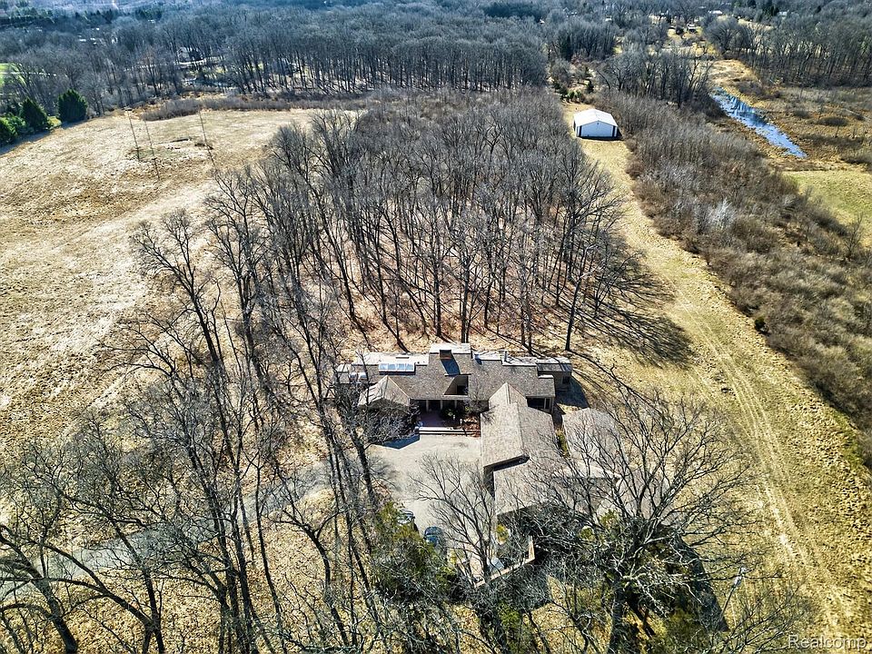 1st image of 2551 Patterson Lake Rd