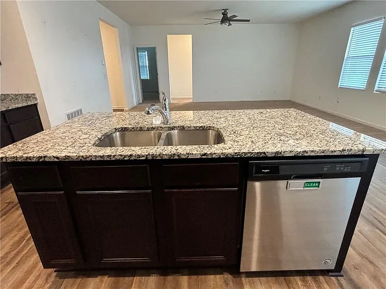 304 Pescara Ct — Photo 15