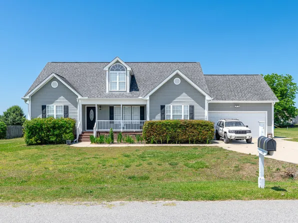 104 Jj Dr, Benson, NC 27504