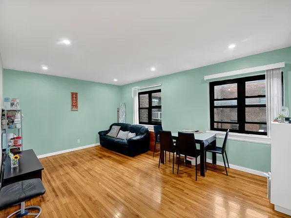 8867 Bay 16th Street image 4 of 17