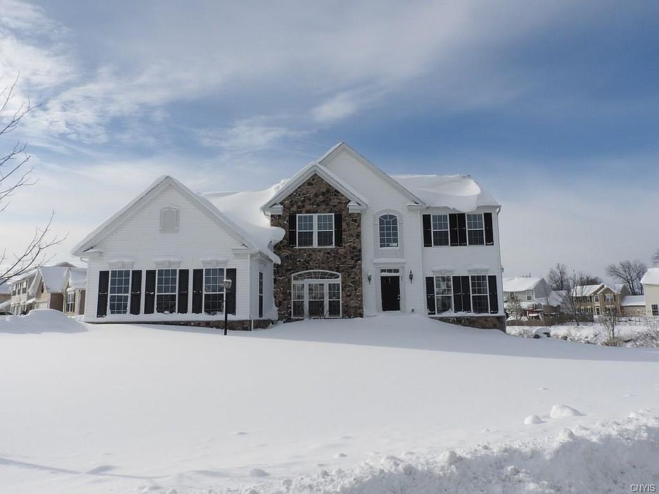 1st image of 21 Silversides Way