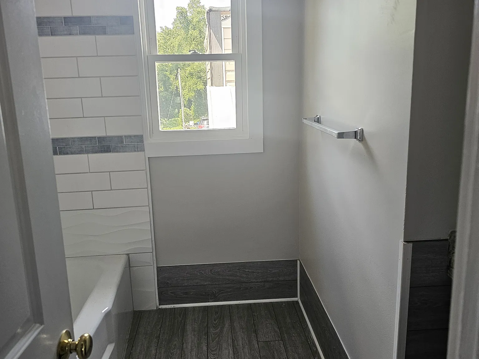 3 bed, 960 sqft, $1,400 — Photo 4
