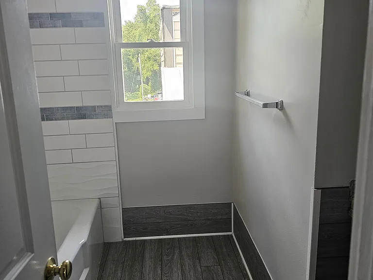 122 S Randall Cir — Photo 4
