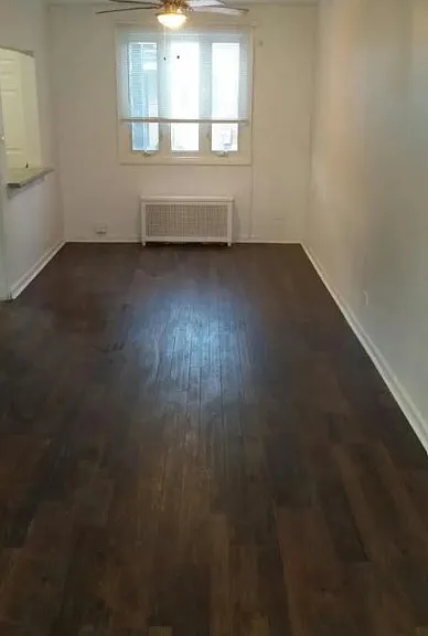 8352 S Ingleside Ave — Photo 3