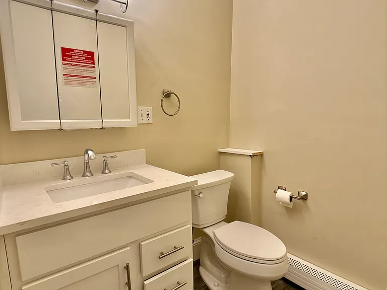 22 Spring Park Ave #3 — Photo 10