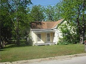 1st image of 601 N Echols St