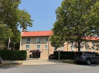 3171 Whitney Ave APT 3F, Brooklyn, NY 11229