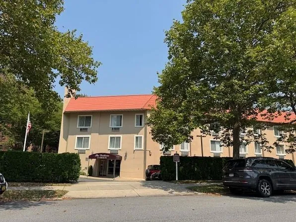 3171 Whitney Ave APT 3F, Brooklyn, NY 11229