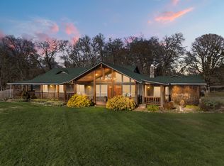 448 Ferry Rd, Grants Pass, OR 97526