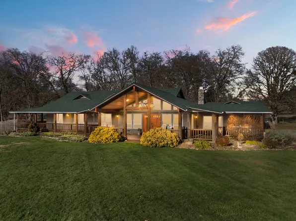 448 Ferry Rd, Grants Pass, OR 97526