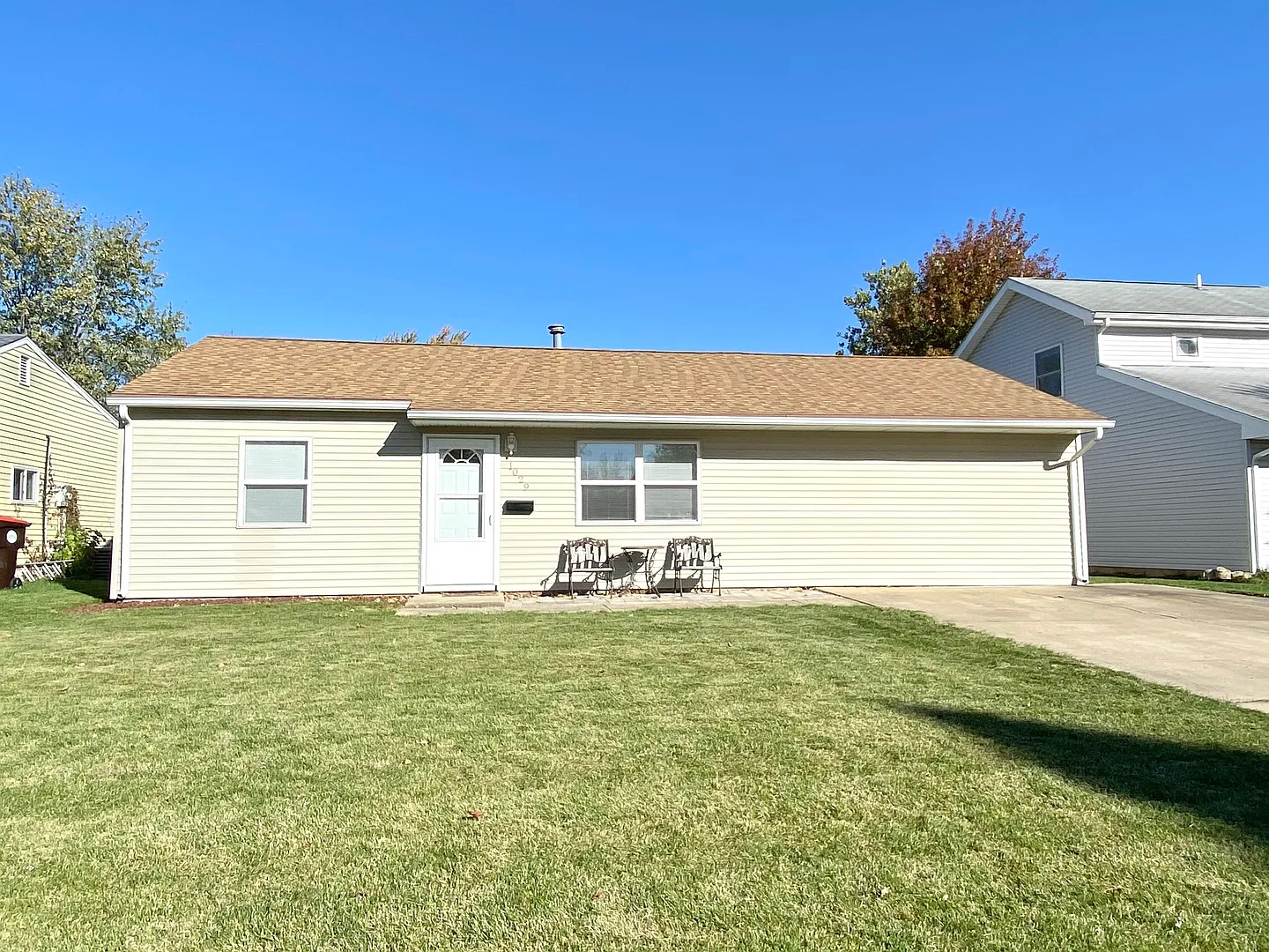 1029 Bel Aire Dr photo 1