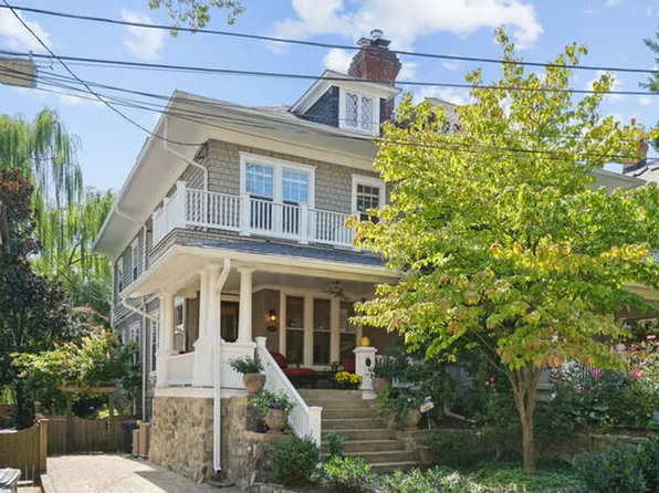 2924 Newark St NW, Washington, DC 20008