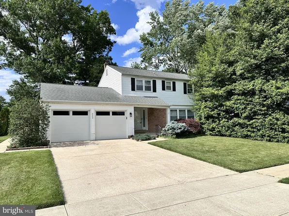 3303 Englewood Rd, Wilmington, DE 19810