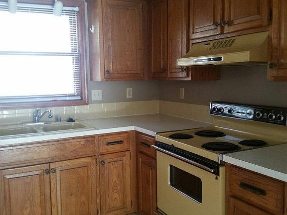 5th image of 34 Abingdon Ln